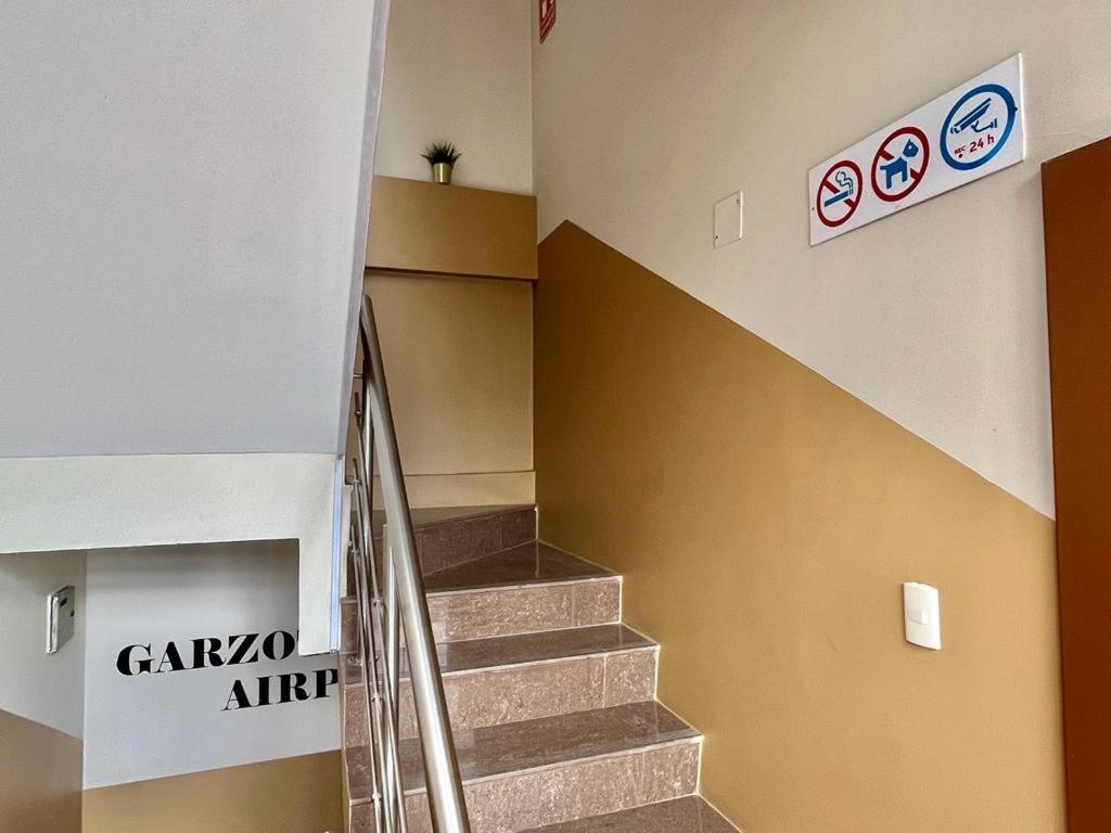 Garzota Airport * Guayaquil